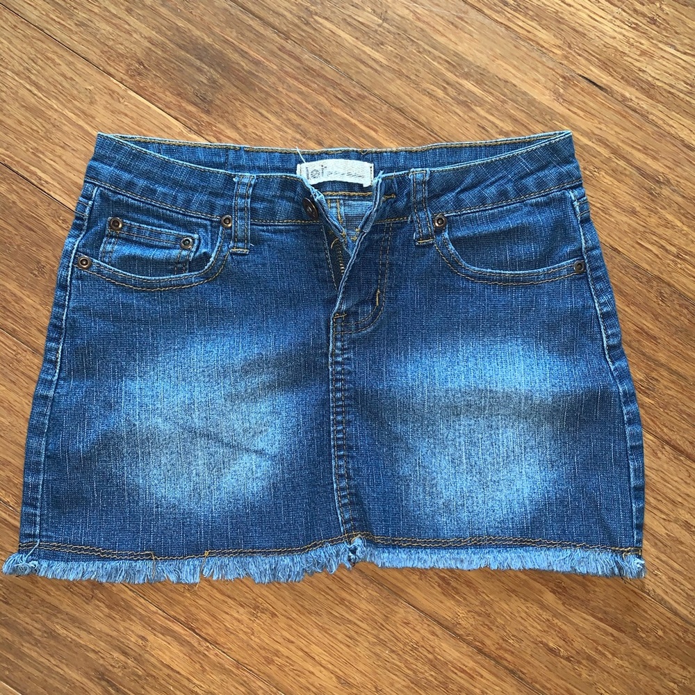 l.e.i. Mini skirt